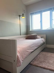 Lifetime Premium Single Bed + Pull-Out Bed