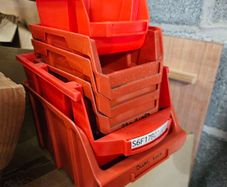 Storage lid bins