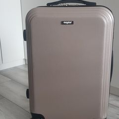 suit case