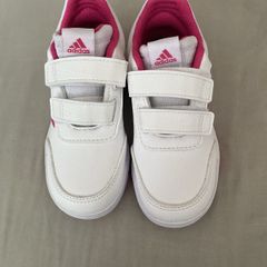 Brand new Girls Adidas pink & white trainers size 9UK/EU 26 1/2