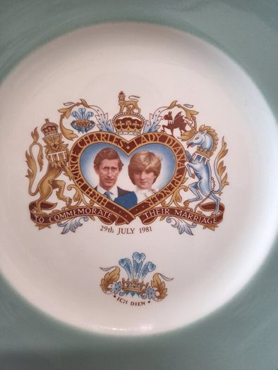 Charles and Diana Commemorative plate no 1