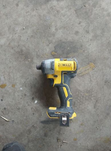 DeWalt impact driver