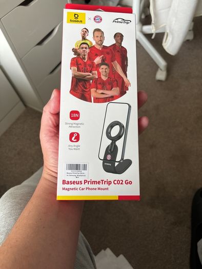 Baseus FC Bayern Munchen magnetic car phone mount