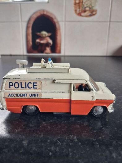 dinky toy