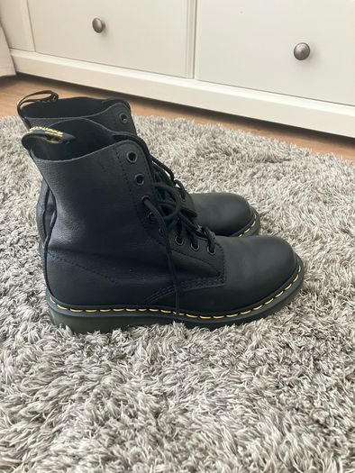 Dr Martens Pascal Womens - Size 5 - Brand New