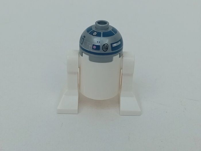 Lego Star Wars R2 D2 Minifigure