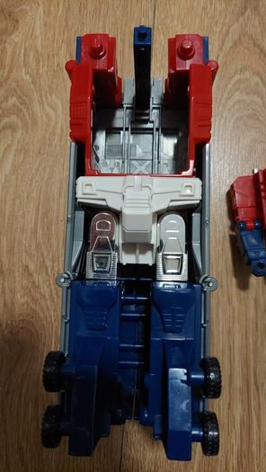 Transformer  optimus / god ginrai