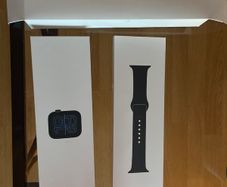 Apple Watch SE 3rd Generation With Band and Magnetic Fast Charger to USB C Cable 1m