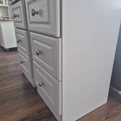Bedside lockers