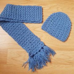 ladies handmade pure wool hat and scarf