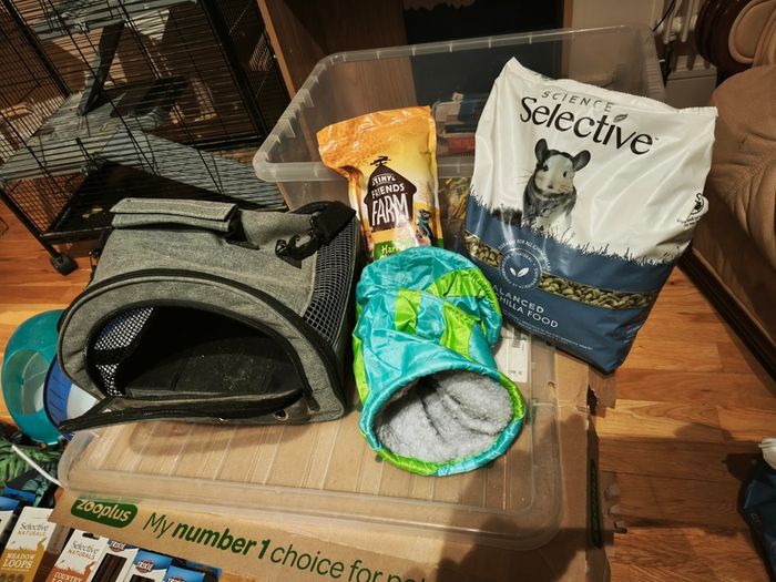 Used small pet cage/ starter kit