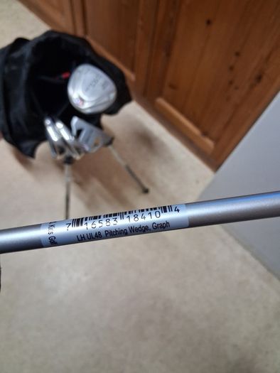 Golf Clubs. US Kids Golf Set.Left Handed .Age 7 To 8 Years Old. Girls Set.. In As New Condition. Collect In Dublin Or Receive Via Post.