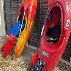 Kayaks/ canoes