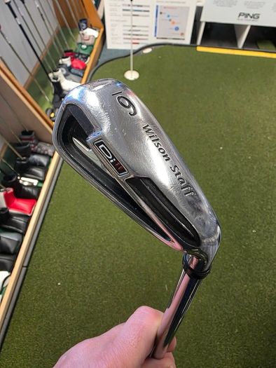 Wilson Staff D11 Irons