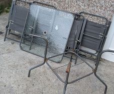 Garden Table & 4 chairs