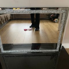 Mirror, table and lampshades