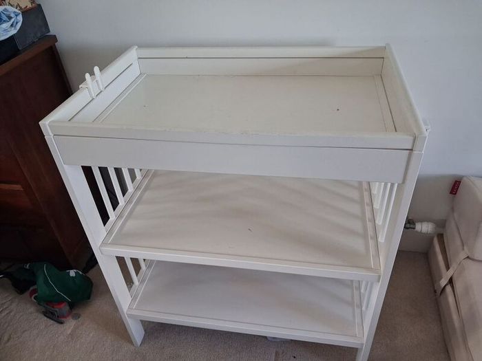Changing table (Ikea Gulliver)