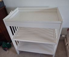 Changing table (Ikea Gulliver)