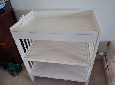 Changing table (Ikea Gulliver)