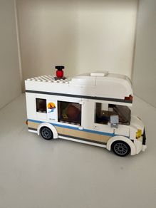 Lego City 60283 Holiday Camper Van
