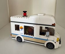 Lego City 60283 Holiday Camper Van