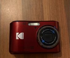 Kodak PixPro FZ45 Compact Digital Camera (Burgundy)