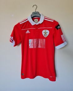 2010 adidas benfica jersey Size small ptp 18" in good condition