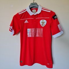2010 adidas benfica jersey Size small ptp 18" in good condition