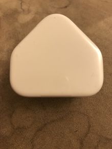 Apple 5w USB power adapter