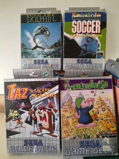 SEGA Game Gear Collection  Large Collectors Lot