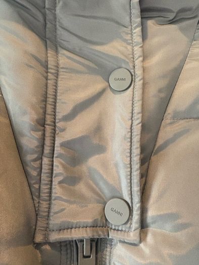 Stunning Ganni oversize Tech Puffer in like new condition. RRP euro 760