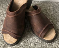 Brown suede sandals. Brand new.Size 5