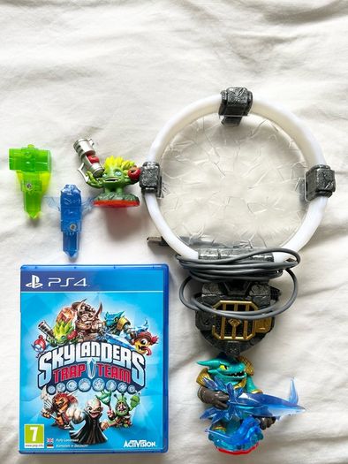 Mint PS5 / PS4 Skylanders Trap Team