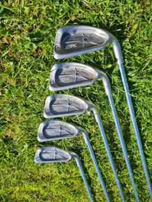 Ping isi-k  3-6-7-8-9 irons golf pride grips metal shafts in excellent condition
