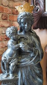 Madonna and Child Statue