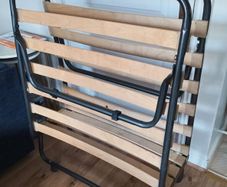 Folding guest bed