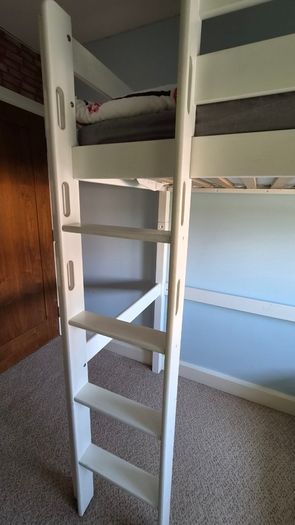 Bed high sleeper