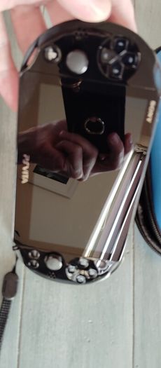 Ps Vita Slim Modded 128gb Henkaku almost Mint