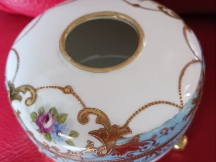 1908 Noritaki, porcelain hair receiver