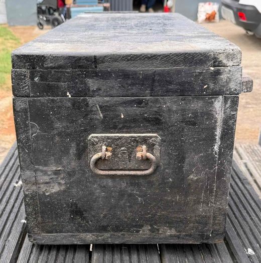 large vintage wooden tool chest (1 )