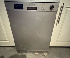 House hold items for sale Kitchen, hob, cooker, dishwasher, washing machine, radiators, showers allIn working order and in good condition