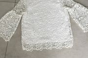 ladies Zara white lace top. Size XS/ 6-8
