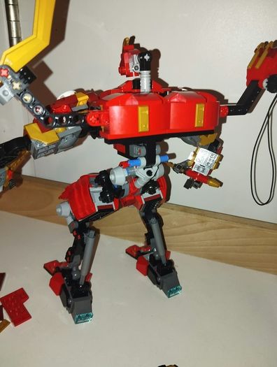 LEGO NINJAGO Dragons Rising  Kais Ninja Climber Mech