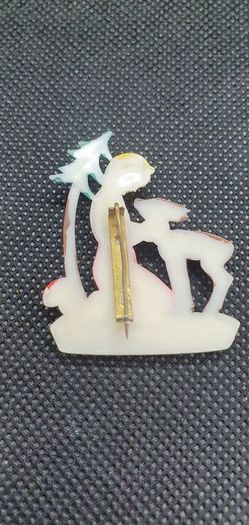 Vintage jewellery - Muster Brooch