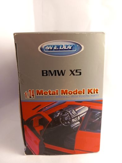Welly 1/24 Scale Diecast Kit including plastic parts- BMW X5 Blue Diecast  metal model  corgi hot Wheels great gift present kids toys play collectors 8 years  +