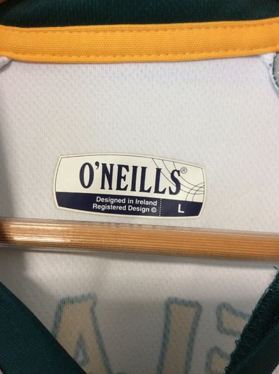 Ireland Jersey. GAA Compromise/ Aussie Rules Jersey. Official Mens Oneills Jersey. Collect In Dublin Or Receive Via Post.