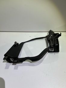 Bmw 5 Series E60 E61 Front Left Side Headlight Bracket 15873700