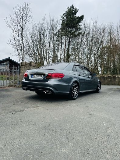 E220d AMG Night Edition