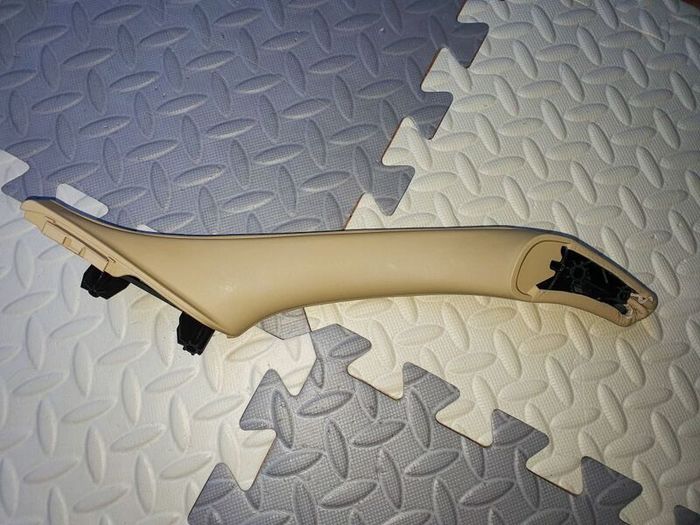 BMW 5 Series F10 Leather Pull Handle (Beige) RHD