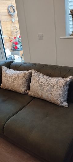 Paul Costelloe cushions 40x60cm brand new